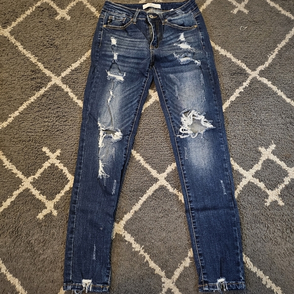 KanCan Austin Mid-rise Destructed Skinny Jeans 26 - Picture 4 of 10